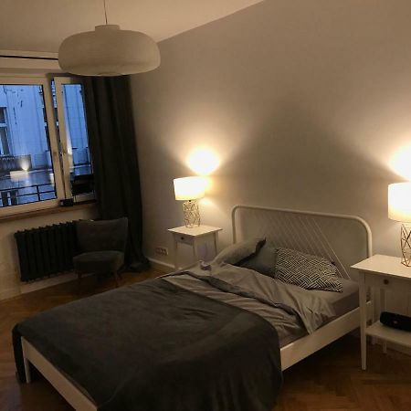 Warszawa Hoza Apartamento Exterior foto