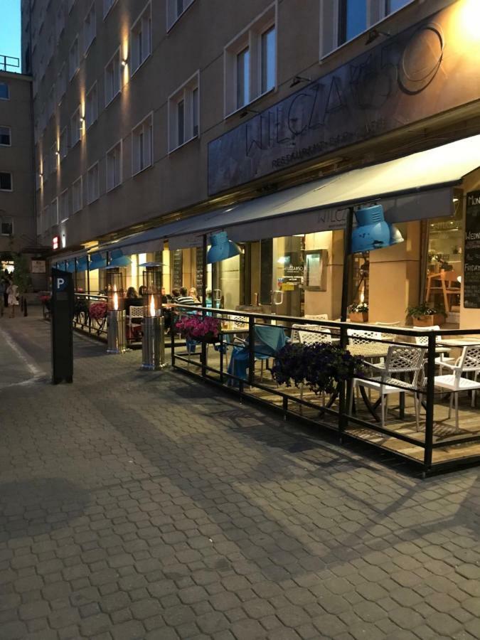 Warszawa Hoza Apartamento Exterior foto